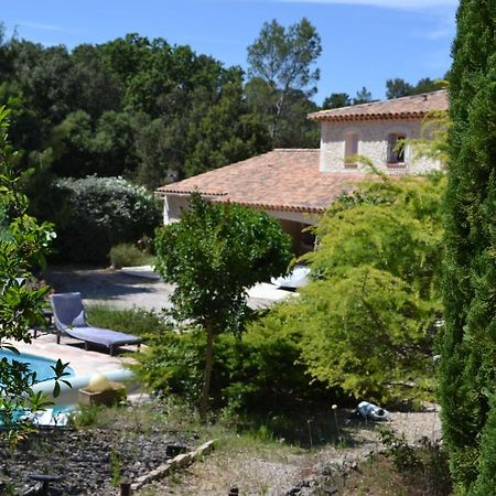 Suite 30 M2 Ideale Pour 2 Personnes Flassans-sur-Issole Exteriér fotografie
