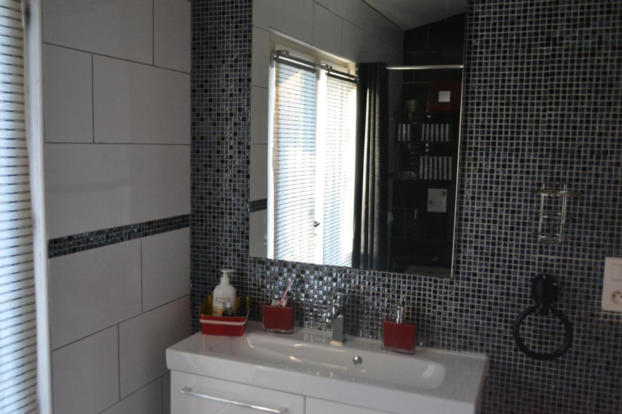 Suite 30 M2 Ideale Pour 2 Personnes Flassans-sur-Issole Exteriér fotografie