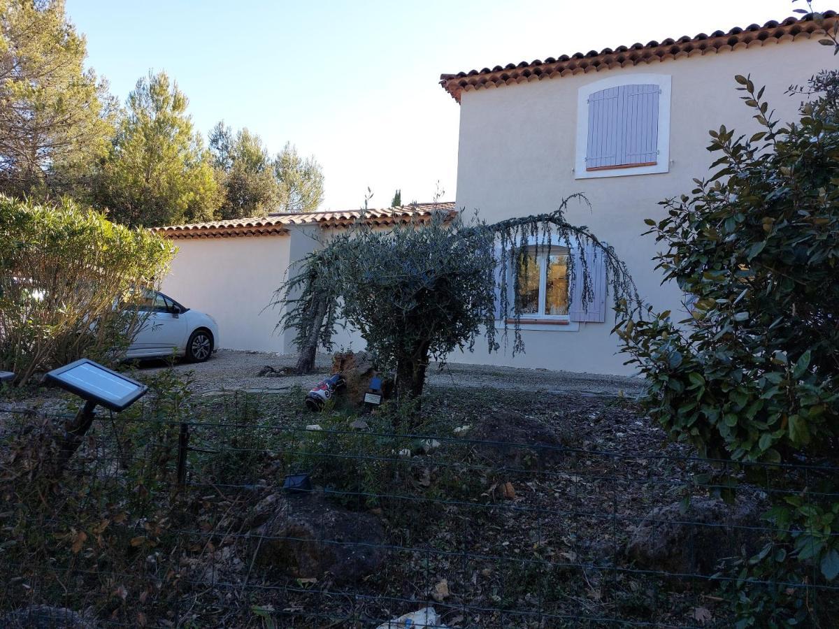 Suite 30 M2 Ideale Pour 2 Personnes Flassans-sur-Issole Exteriér fotografie
