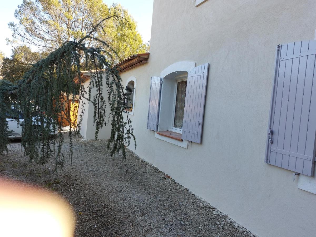 Suite 30 M2 Ideale Pour 2 Personnes Flassans-sur-Issole Exteriér fotografie