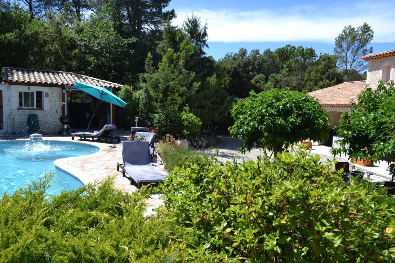 Suite 30 M2 Ideale Pour 2 Personnes Flassans-sur-Issole Exteriér fotografie